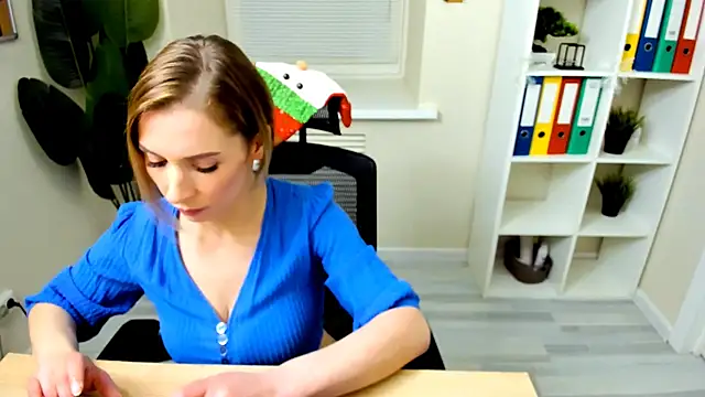 DakotaShelton online show from December 21, 2025, 6:04 am