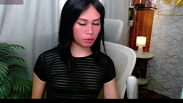 Snapshot of xSweet_Gigi chatting on June 26, 2026, 10:37 pm xSweet Gigi online show from June 26, 2026, 10:37 pm