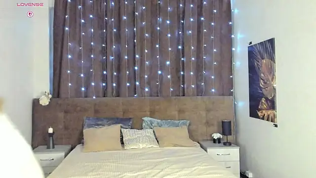 Snapshot of EmmaPratt chatting on February 8, 2026, 1:03 am EmmaPratt online show from February 8, 2026, 1:03 am