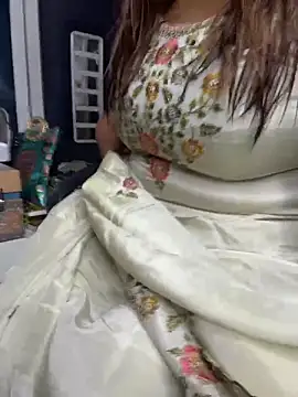 Snapshot of butterflyslay chatting on February 13, 2026, 7:30 am butterflyslay online show from February 13, 2026, 7:30 am