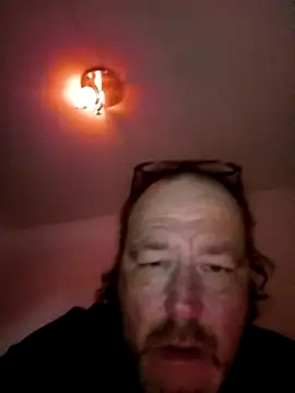 Snapshot of Olivassl22 chatting on April 29, 2026, 11:55 pm Olivassl22 online show from April 29, 2026, 11:55 pm