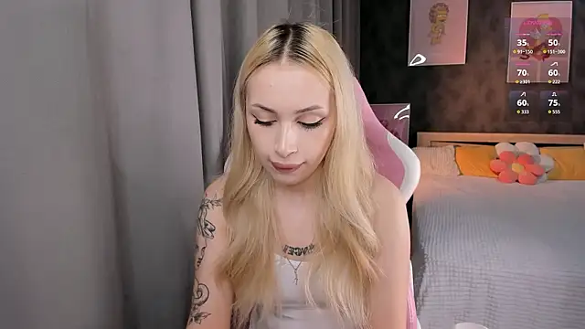 Snapshot of LanaMiracle chatting on March 2, 2026, 4:24 am LanaMiracle online show from March 2, 2026, 4:24 am