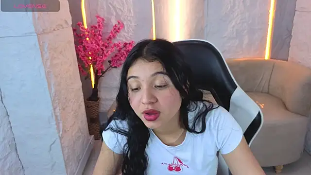 Sofi Adams Tx online show from December 18, 2025, 1:15 pm