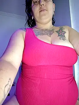 Divine Pouvoir online show from April 5, 2026, 9:10 pm