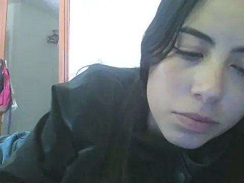 LunaVelvettt online show from January 7, 2026, 6:46 pm