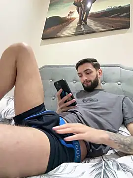 Juliann69Ramiro online show from February 1, 2026, 9:40 am