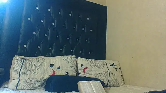 BustyBabyJ online show from November 22, 2025, 9:41 am