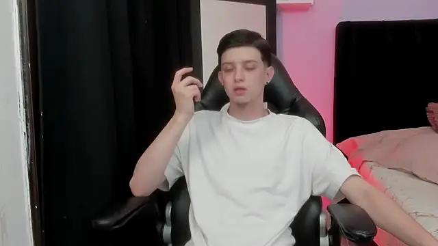 Snapshot of sebastamayo_ chatting on January 17, 2026, 9:02 am sebastamayo online show from January 17, 2026, 9:02 am