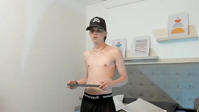 Snapshot of sebastamayo_ chatting on February 12, 2026, 5:07 am sebastamayo online show from February 12, 2026, 5:07 am