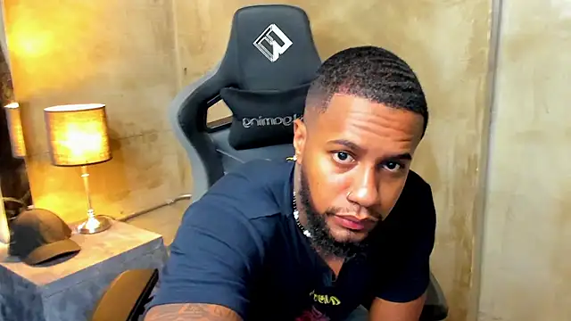 Snapshot of jay_jhonson01 chatting on December 23, 2025, 3:06 am jay jhonson01 online show from December 23, 2025, 3:06 am