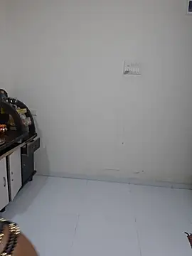 STICKY GIRL online show from April 12, 2026, 4:10 pm