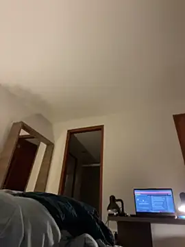 Lena-Williamss online show from May 18, 2026, 6:07 am