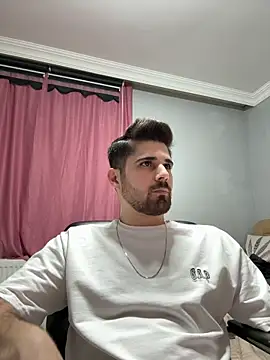 berke3424 online show from February 10, 2026, 11:26 pm