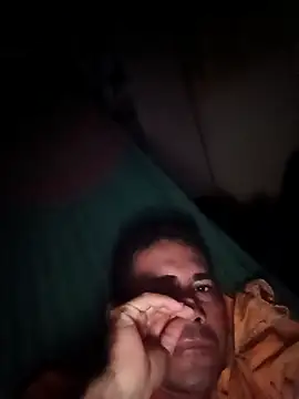 Snapshot of Juven1632 chatting on February 23, 2026, 11:27 pm Juven1632 online show from February 23, 2026, 11:27 pm