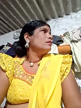 Snapshot of Mahi_bigg chatting on March 4, 2026, 12:40 am Mahi bigg online show from March 4, 2026, 12:40 am