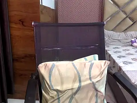 snehaa89 online show from December 23, 2025, 5:07 am