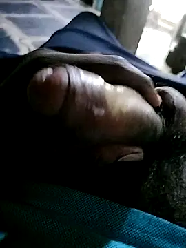 Snapshot of loki-king-143 chatting on December 14, 2025, 6:52 am loki-king-143 online show from December 14, 2025, 6:52 am