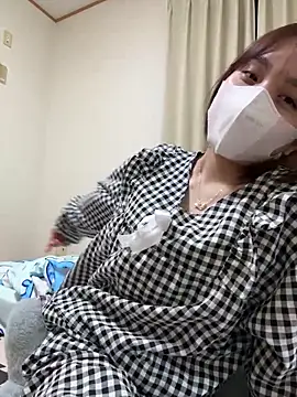 Snapshot of Baby22223 chatting on March 12, 2026, 1:15 pm Baby22223 online show from March 12, 2026, 1:15 pm