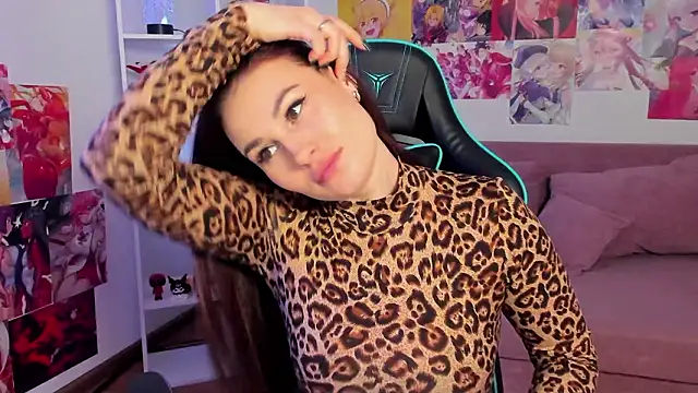 Snapshot of NoraFoxes chatting on February 3, 2026, 6:40 am NoraFoxes online show from February 3, 2026, 6:40 am