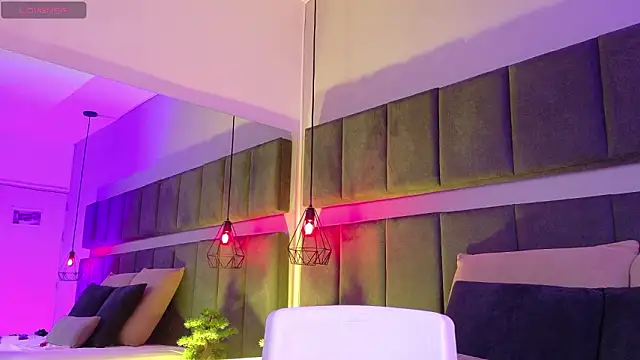 luna blannco online show from February 13, 2026, 1:00 pm