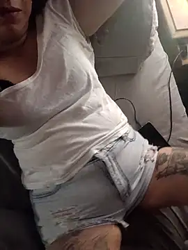 cari75 online show from March 11, 2026, 3:44 am