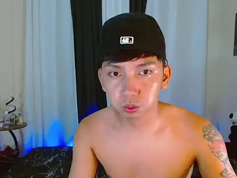 dylan hardfucker online show from July 10, 2026, 7:58 pm