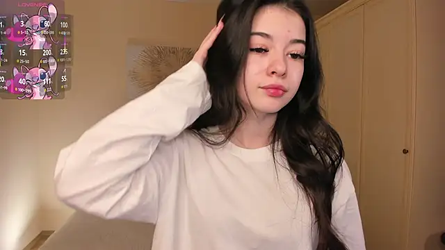 LisaColee online show from February 12, 2026, 7:46 pm