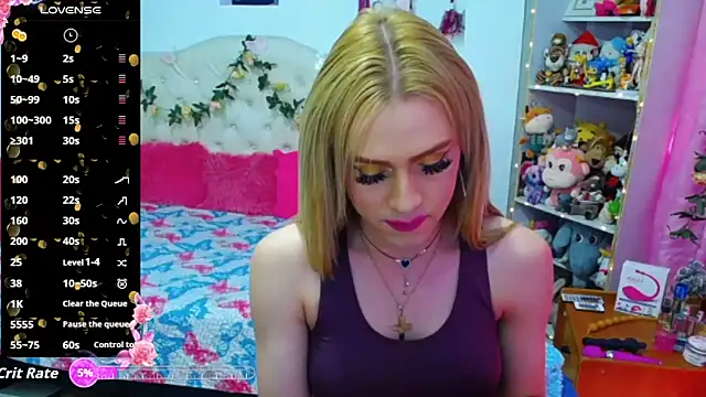 Snapshot of golden_girl01 chatting on November 25, 2025, 7:03 pm golden girl01 online show from November 25, 2025, 7:03 pm