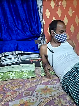 Mr-Mrs-couple online show from December 16, 2025, 6:45 pm