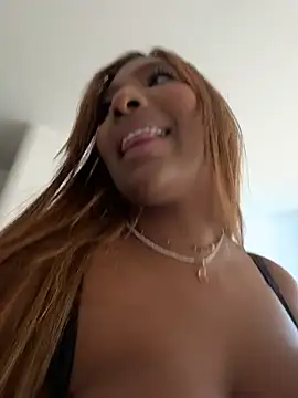 Snapshot of channelportman chatting on March 19, 2026, 8:53 pm channelportman online show from March 19, 2026, 8:53 pm