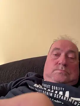 csikar online show from April 9, 2026, 9:21 pm