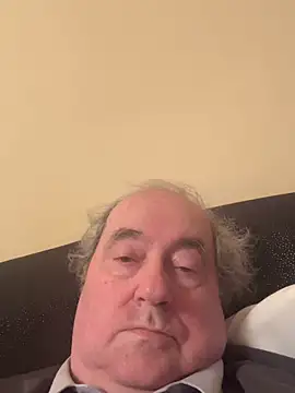 csikar online show from March 5, 2026, 9:33 pm