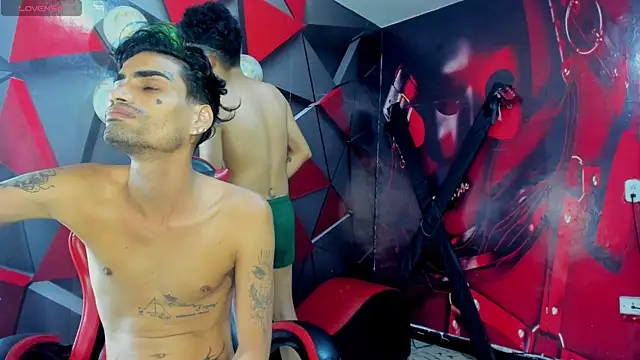 Hot Boys Without Limits online show from December 14, 2025, 4:18 am