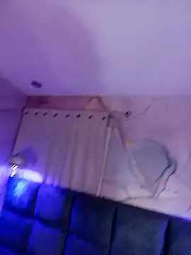 Snapshot of Victoria01_ chatting on February 3, 2026, 2:53 am Victoria01 online show from February 3, 2026, 2:53 am