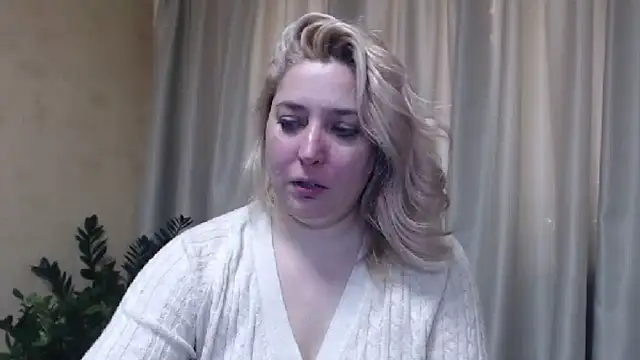 sweetpussy13 online show from February 18, 2025, 7:21 am