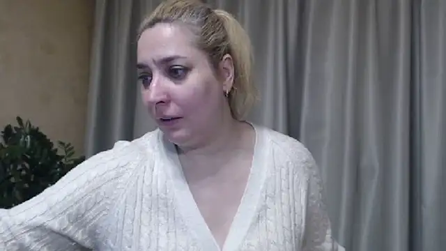 sweetpussy13 online show from February 17, 2026, 6:33 am