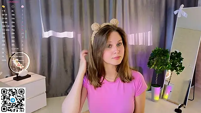 Snapshot of OpalEternis chatting on May 21, 2026, 1:52 pm OpalEternis online show from May 21, 2026, 1:52 pm