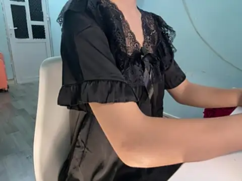 Snapshot of Chichi_86 chatting on July 29, 2026, 1:32 pm Chichi 86 online show from July 29, 2026, 1:32 pm