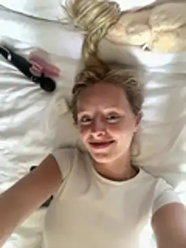 SunnyShiney online show from February 24, 2026, 9:54 am