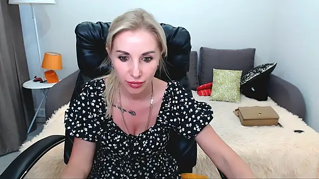 Hanna--Sweet online show from May 24, 2026, 12:05 pm