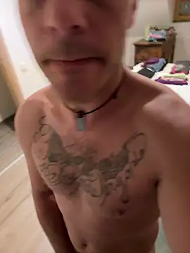 Manu1983el01 online show from February 12, 2026, 6:18 pm