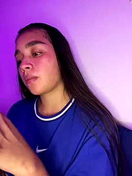 Iam samanthaaa online show from December 17, 2025, 4:17 am