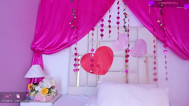 Silvanna-Casstro online show from February 17, 2026, 11:40 am