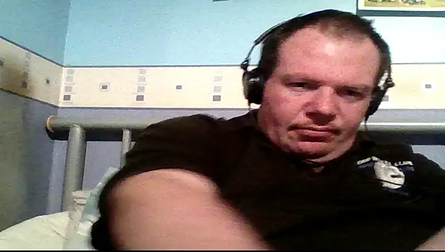 Snapshot of mrhardcock12 chatting on February 12, 2026, 9:03 pm mrhardcock12 online show from February 12, 2026, 9:03 pm
