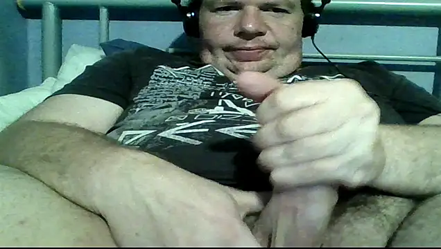 Snapshot of mrhardcock12 chatting on March 1, 2026, 9:26 pm mrhardcock12 online show from March 1, 2026, 9:26 pm