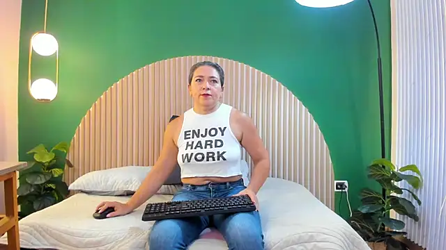 dahianeconnor online show from February 7, 2026, 11:51 am