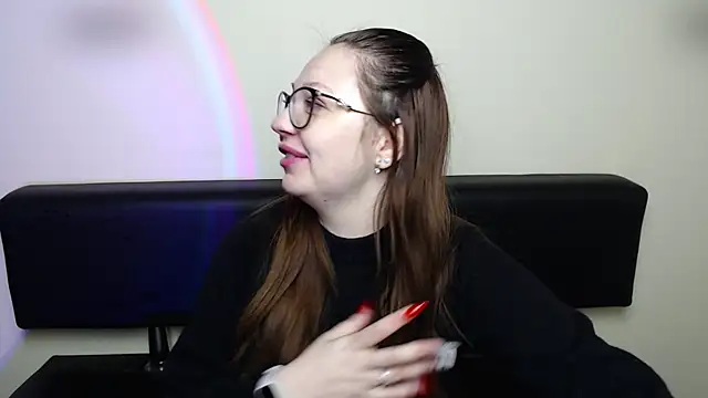 Snapshot of LiliaErmi chatting on February 20, 2026, 7:21 am LiliaErmi online show from February 20, 2026, 7:21 am