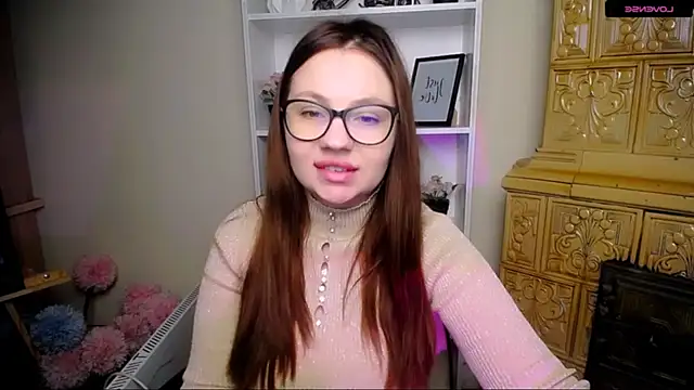 LiliaErmi online show from December 18, 2025, 6:07 am