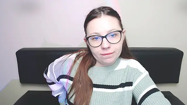 Snapshot of LiliaErmi chatting on February 14, 2026, 7:19 am LiliaErmi online show from February 14, 2026, 7:19 am