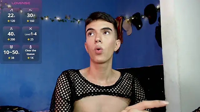 Juan Gomezz26 online show from June 4, 2026, 10:36 pm